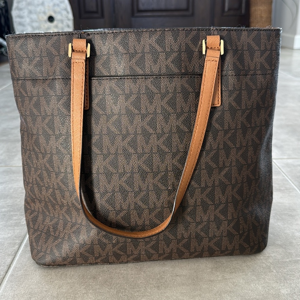 Michael Kors Morgan Signature Medium Brown Tote Bag Handbag -Excellent Condition - Picture 2 of 11